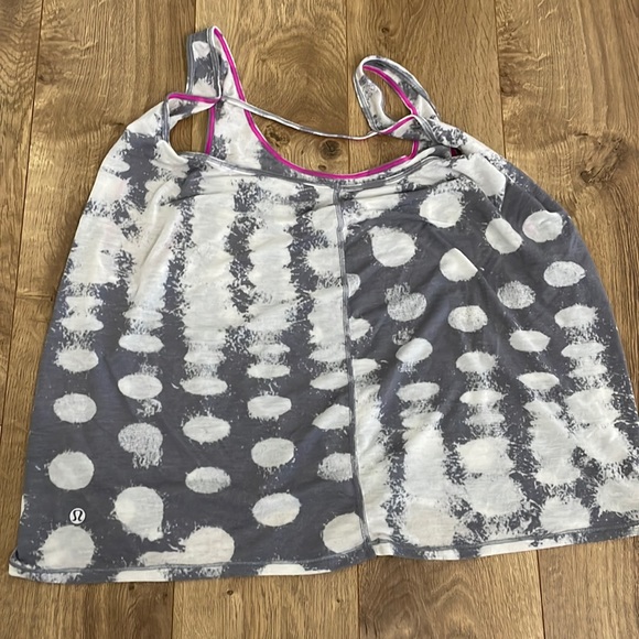 Lululemon yoga tank top - Picture 1 of 2